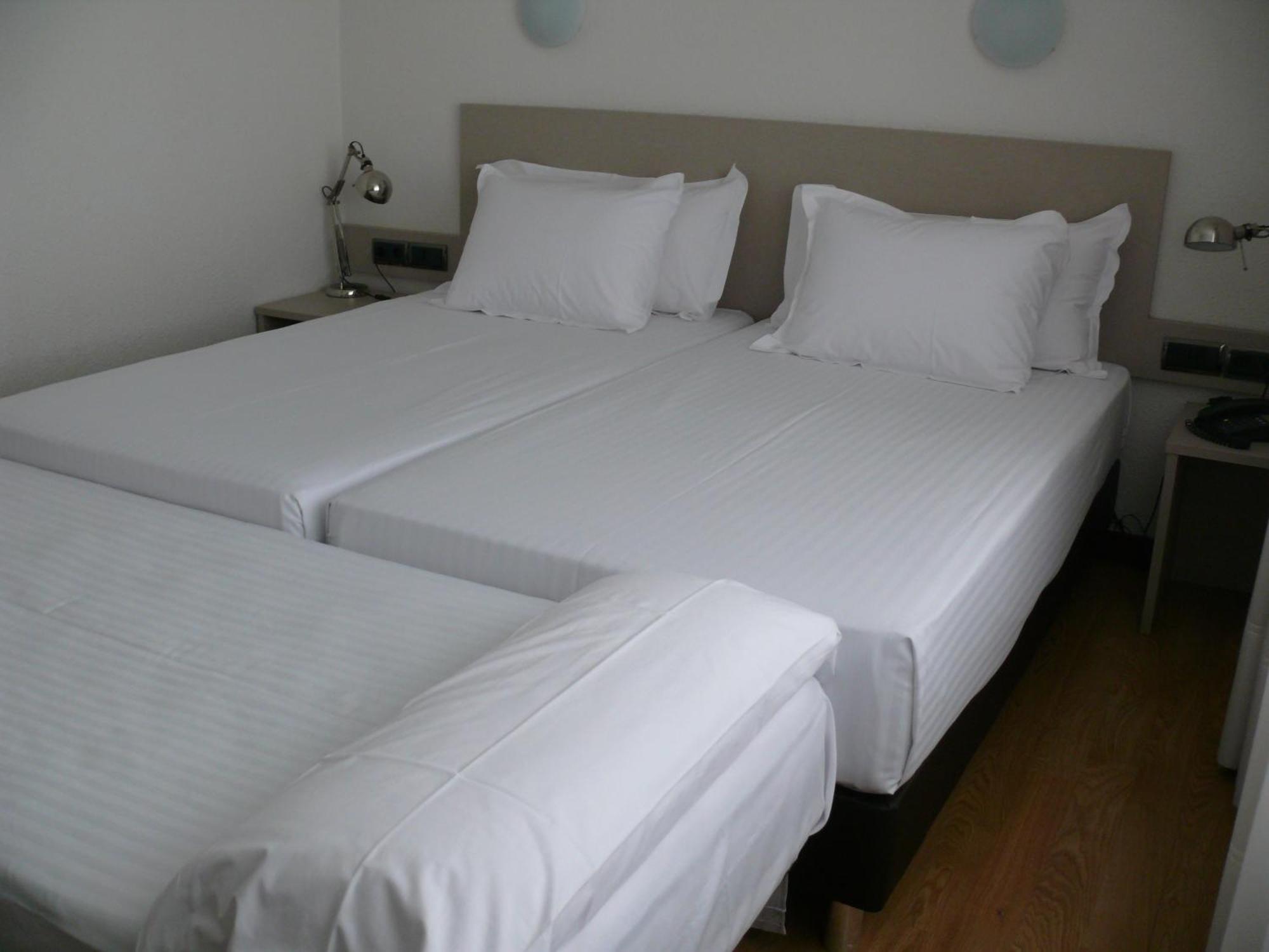 Hotel Los Angeles Гуарнизо Экстерьер фото