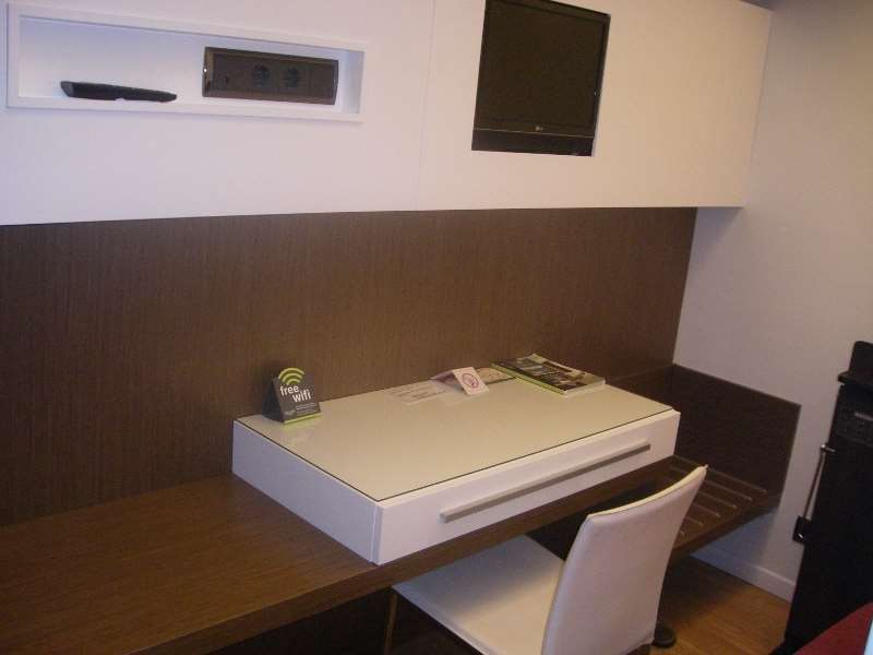 Hotel Los Angeles Гуарнизо Номер фото